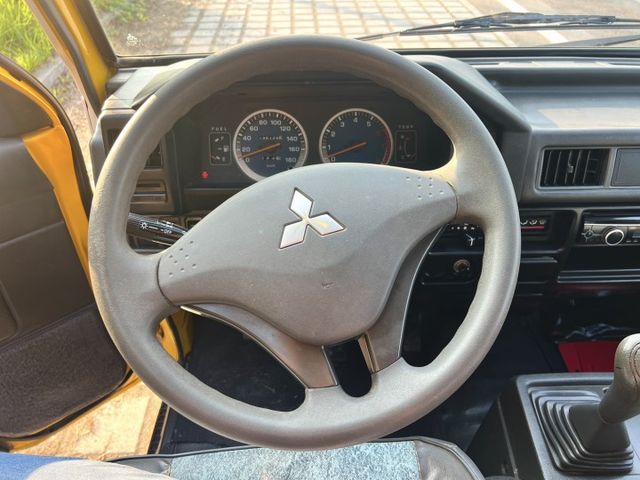 ✔手排 八人座 娃娃車改✔原鈑件✔僅跑13萬✔後座全新座椅✔全新烤漆✔無待修✔原廠保養✔附認證及保固  第8張相片