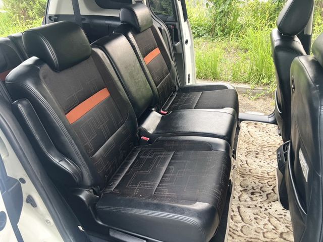 ✔七人座✔原鈑件✔僅跑15萬✔側滑門✔無待修✔載人載具皆合適✔一手女用✔內外漂亮✔附認證書  第11張相片