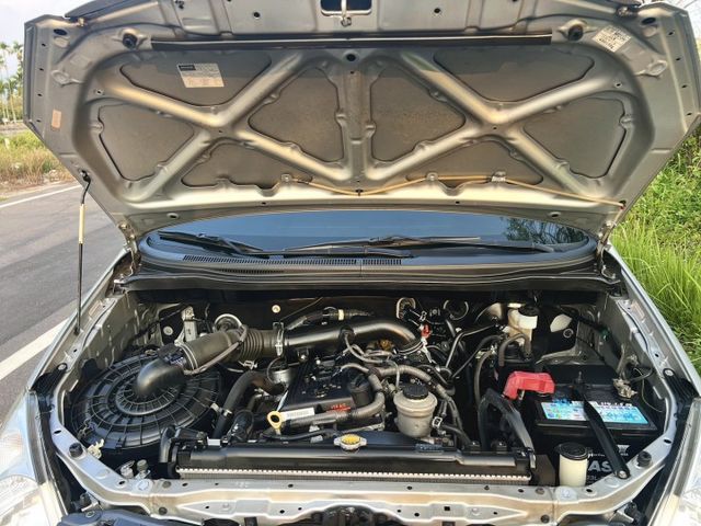 ✔J版✔原鈑件✔僅跑9萬✔內外漂亮✔優質車況✔室內大空間✔皮椅✔工作 家用皆合適✔附認證及保固  第8張相片