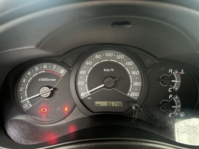 ✔J版✔原鈑件✔僅跑9萬✔內外漂亮✔優質車況✔室內大空間✔皮椅✔工作 家用皆合適✔附認證及保固  第17張相片