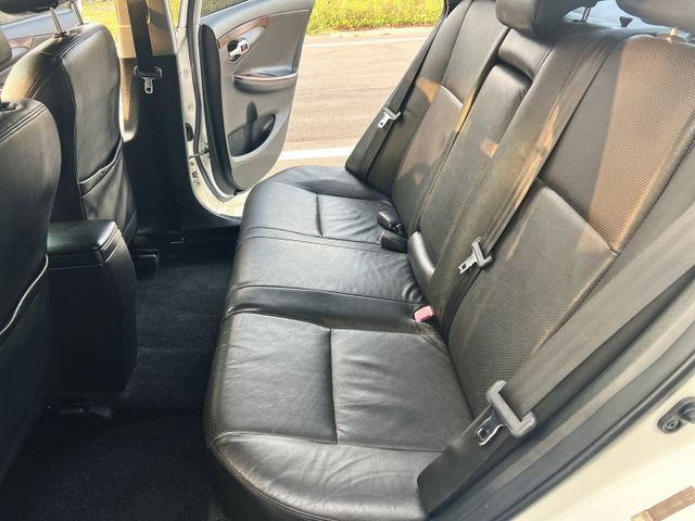 ✔E版✔原鈑件✔僅跑12萬✔優質車況✔無待修✔電折✔恆溫✔倒車雷達✔雙安✔ABS✔附認證書  第14張相片