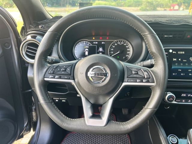 ✔智行旗艦版✔原鈑件✔里程9萬保證✔360環景✔CARPLAY✔IKEY✔盲點偵測✔LED頭燈✔認證書✔兩年保固  第10張相片