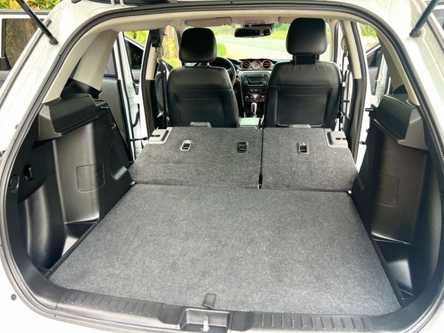 ✔本月特價✔S版 1.4cc✔全車原鈑件✔僅跑8萬✔一手車✔渦輪增壓✔LED頭燈✔盲點偵測✔換檔撥片✔認證車✔一年保固  第16張相片