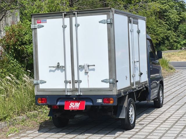 ✔1.5 自排 ✔-5度冷凍廂✔里程保證✔內外漂亮✔好開無待修✔車斗也可依需求做更改✔附認證書及兩年保固  第5張相片