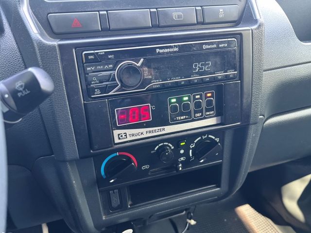 ✔1.5 自排 ✔-5度冷凍廂✔里程保證✔內外漂亮✔好開無待修✔車斗也可依需求做更改✔附認證書及兩年保固  第18張相片