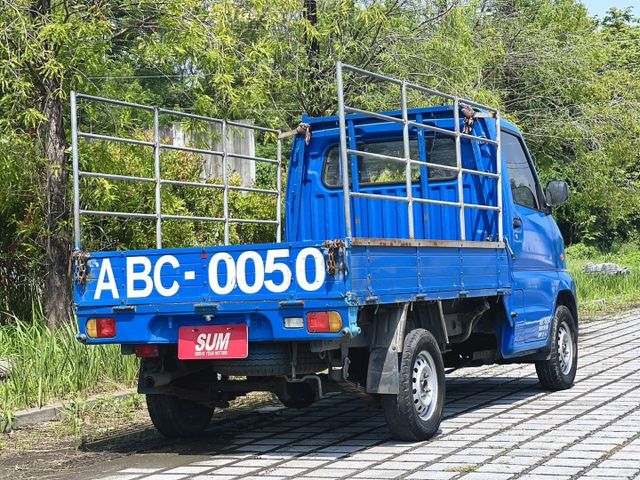 ✔手排 1.2 ✔低里程僅跑12萬✔便宜實用小貨車✔車斗可依需求做更改✔附保固及認證書  第5張相片