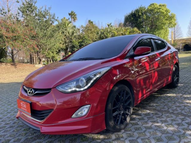 Hyundai Elantra  第4張相片