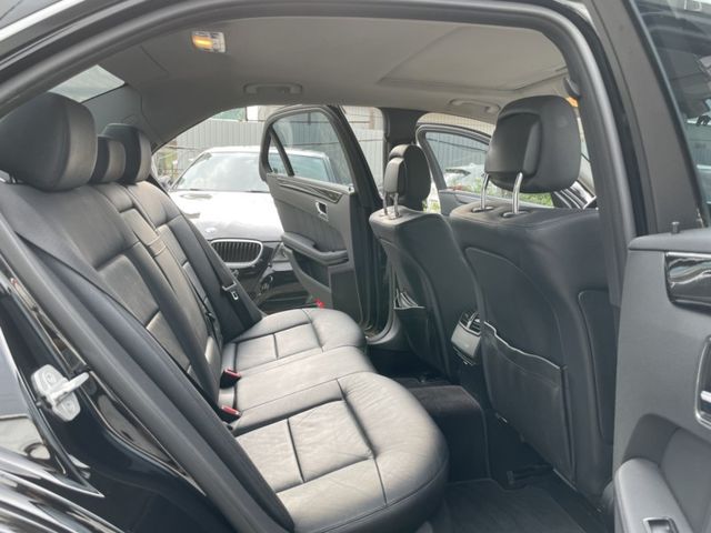 Mercedes-Benz/賓士 E-CLASS  第14張相片