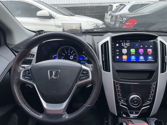 Luxgen U6 Turbo ECO Hyper  第14張相片