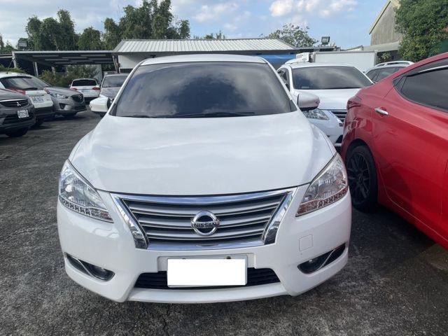 Nissan Sentra  第1張相片