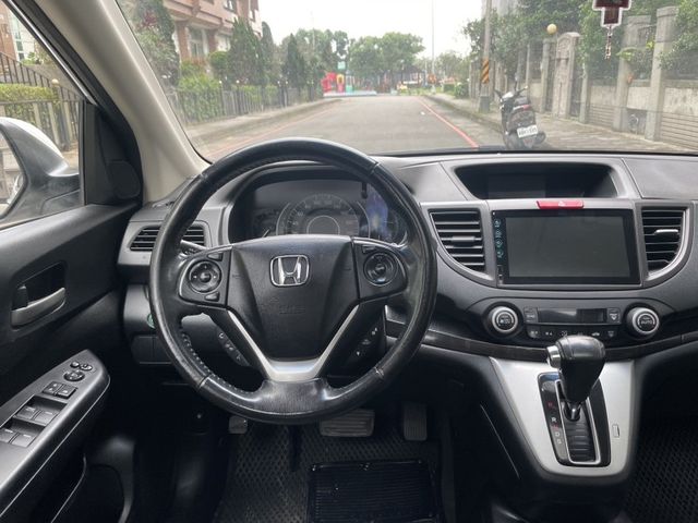 Honda CR-V  第12張相片