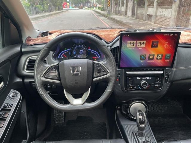 Luxgen S3  第13張相片