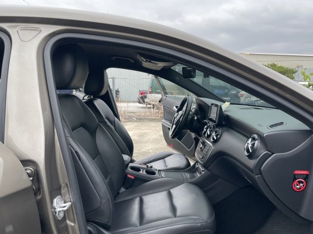 Mercedes-Benz/賓士 A-CLASS  第13張相片