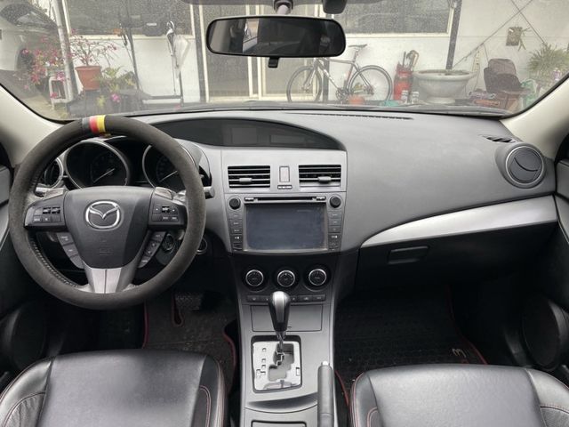 Mazda Mazda3  第8張相片