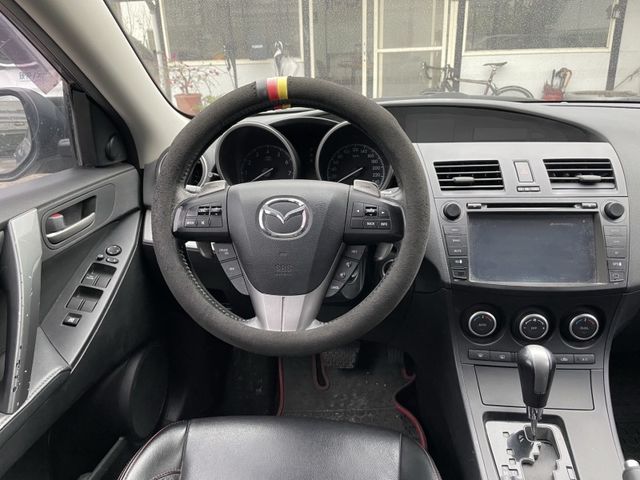 Mazda Mazda3  第12張相片