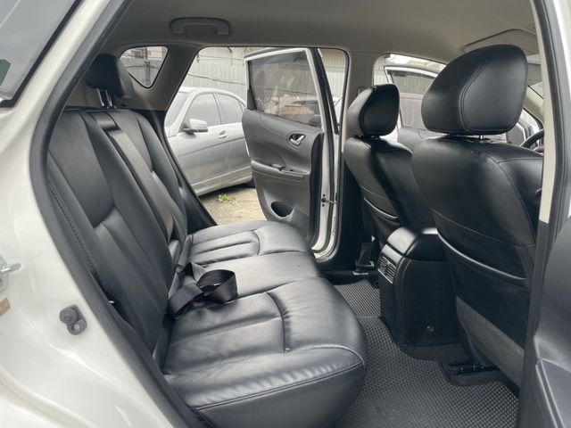 Nissan Tiida  第10張相片