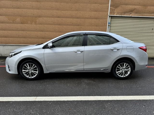 Toyota ALTIS  第6張相片