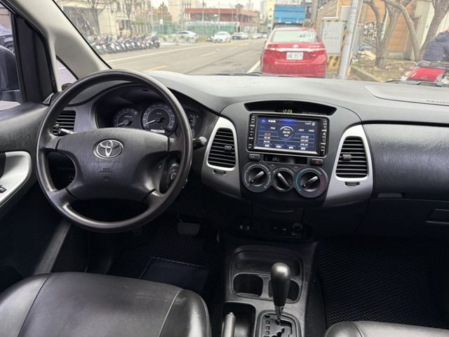 Toyota Innova  第7張相片