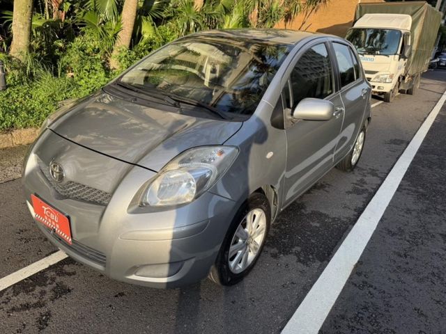 2009年豐田YARIS 1.5G版(灰)  第2張相片