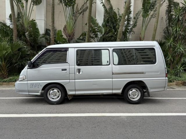 Mitsubishi Delica  第3張相片