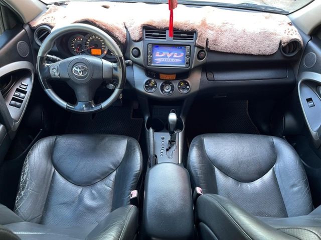Toyota RAV4  第3張相片