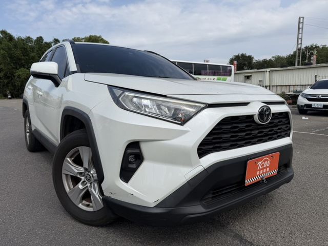 Toyota RAV4  第4張相片
