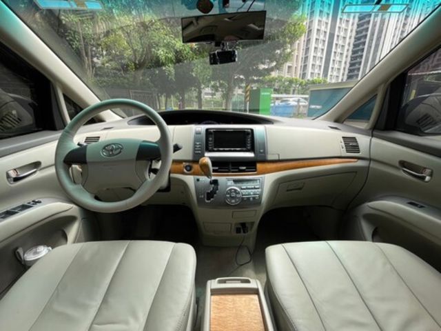 TOYOTA豐田 PREVIA  第6張相片