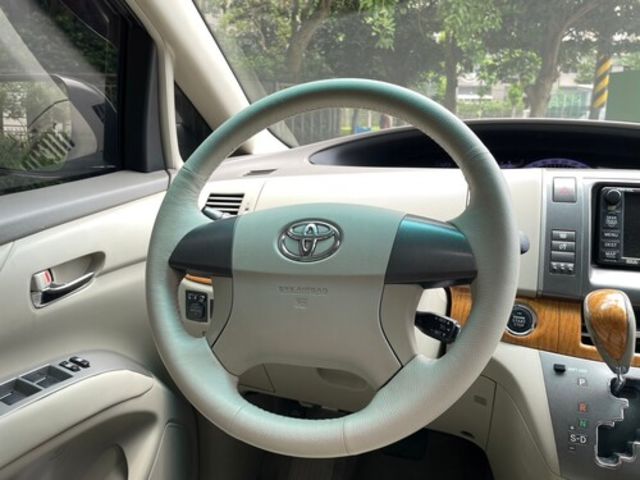 TOYOTA豐田 PREVIA  第7張相片