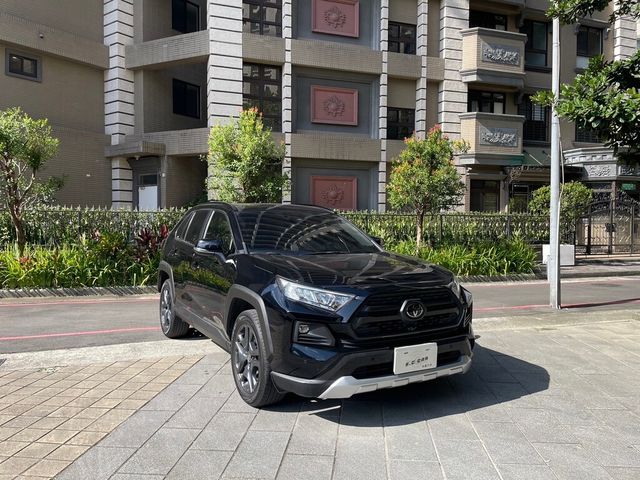 TOYOTA豐田 RAV4  第1張相片