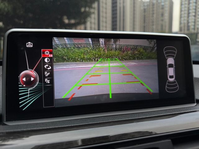 BMW寶馬 320 GT  第11張相片