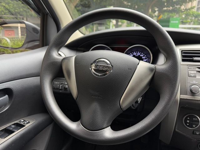 NISSAN日產 LIVINA  第8張相片
