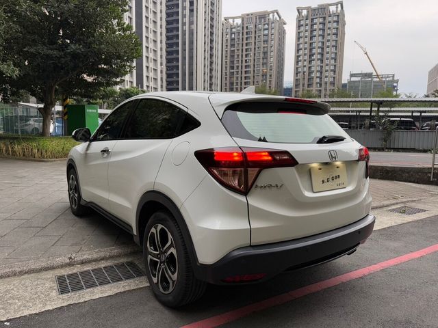 HONDA本田 HR-V  第2張相片