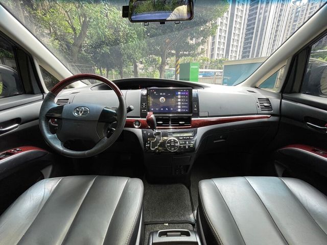 TOYOTA豐田 PREVIA  第6張相片