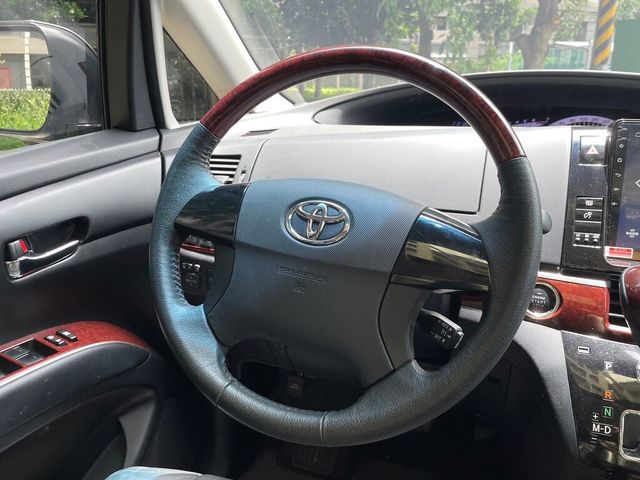 TOYOTA豐田 PREVIA  第7張相片