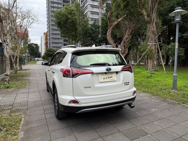 TOYOTA豐田 RAV4  第5張相片