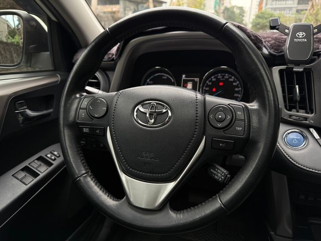 TOYOTA豐田 RAV4  第7張相片