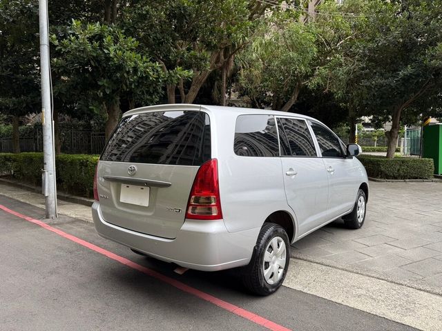 TOYOTA豐田 INNOVA  第2張相片