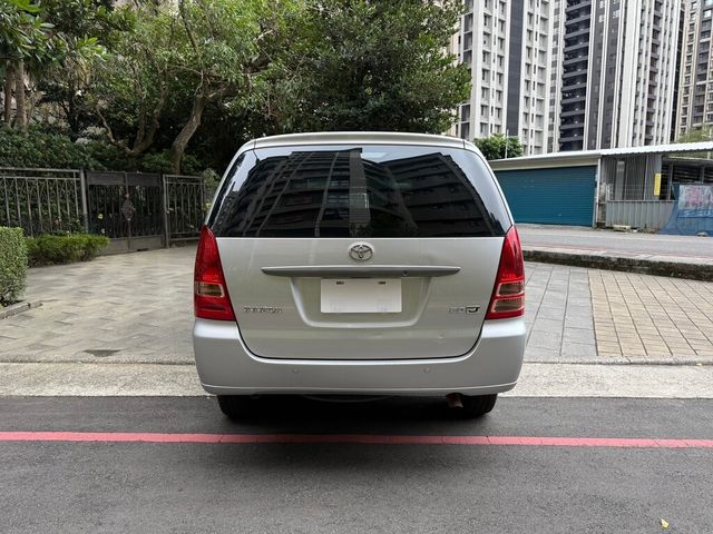 TOYOTA豐田 INNOVA  第4張相片