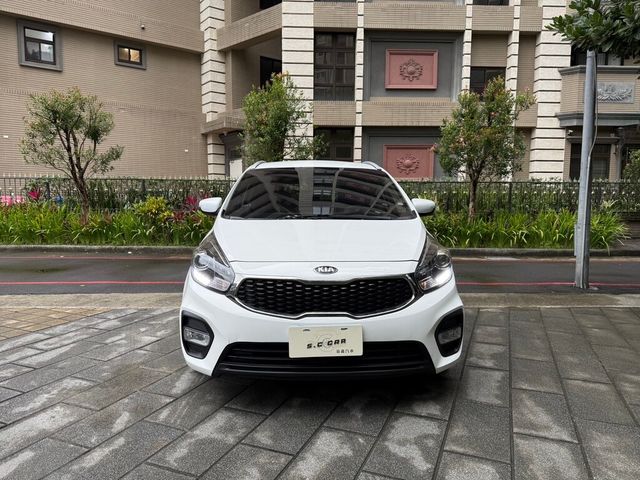 KIA起亞 CARENS  第3張相片