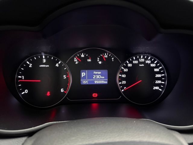 KIA起亞 CARENS  第7張相片