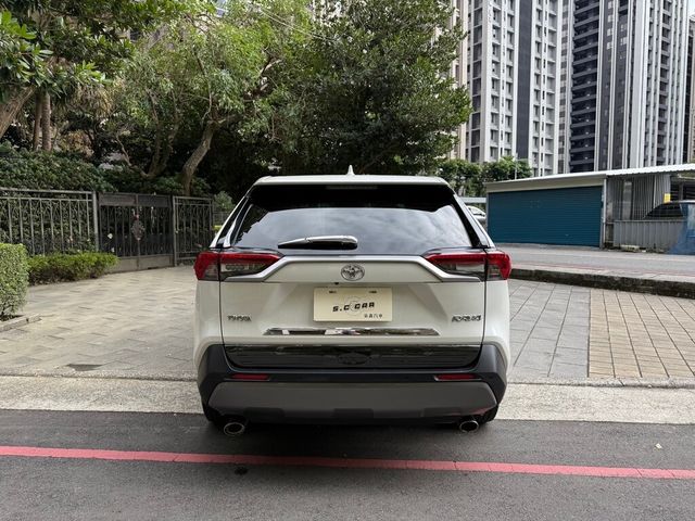 TOYOTA豐田 RAV4  第4張相片