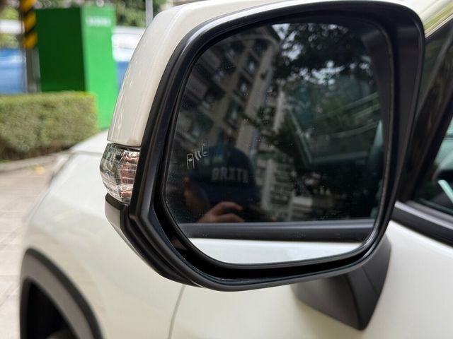 TOYOTA豐田 RAV4  第6張相片