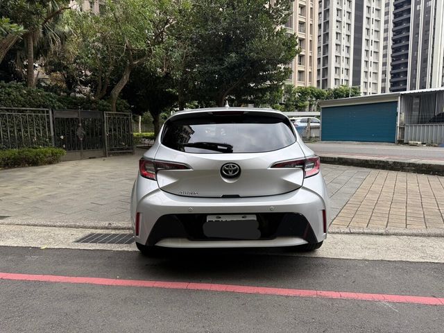 TOYOTA豐田 AURIS  第4張相片