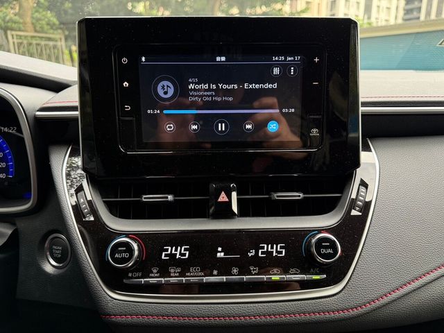 TOYOTA豐田 AURIS  第10張相片