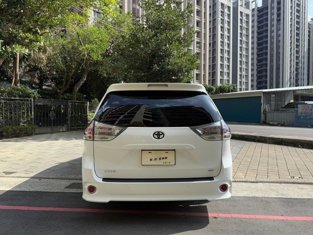 TOYOTA豐田 SIENNA  第5張相片