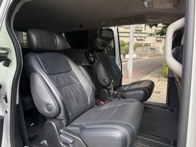 TOYOTA豐田 SIENNA  第14張相片