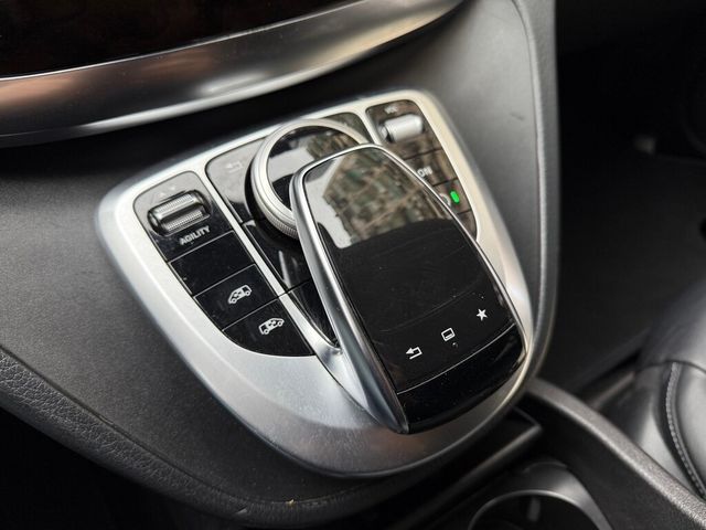 M-BENZ賓士 V250 D  第13張相片