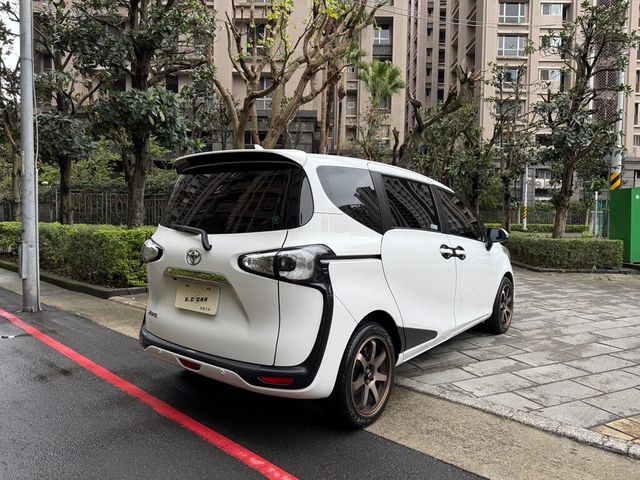 TOYOTA豐田 SIENTA  第3張相片