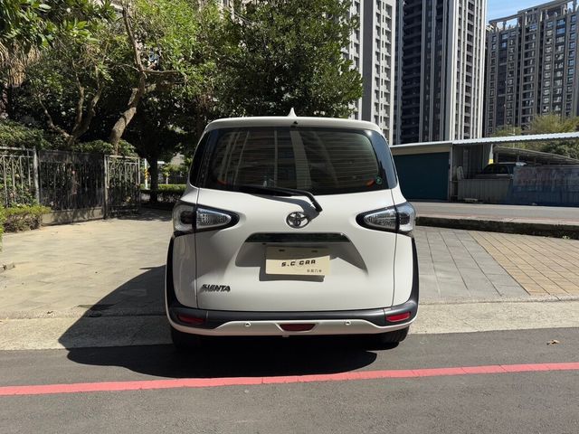 TOYOTA豐田 SIENTA  第7張相片