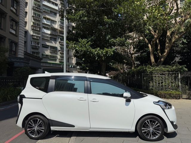 TOYOTA豐田 SIENTA  第9張相片